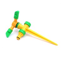 Zraszacz wbijany obrotowy 3 ramienny